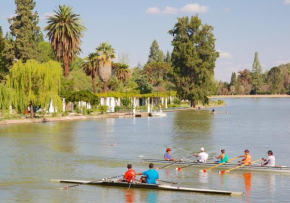 Del Parque - Dptos. frente al Parque Gral. San Martín a 100 mts del Lago